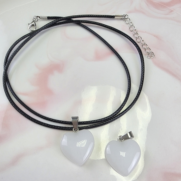 Natural Stone Heart Pendant Necklace​ - Picture 2 of 2